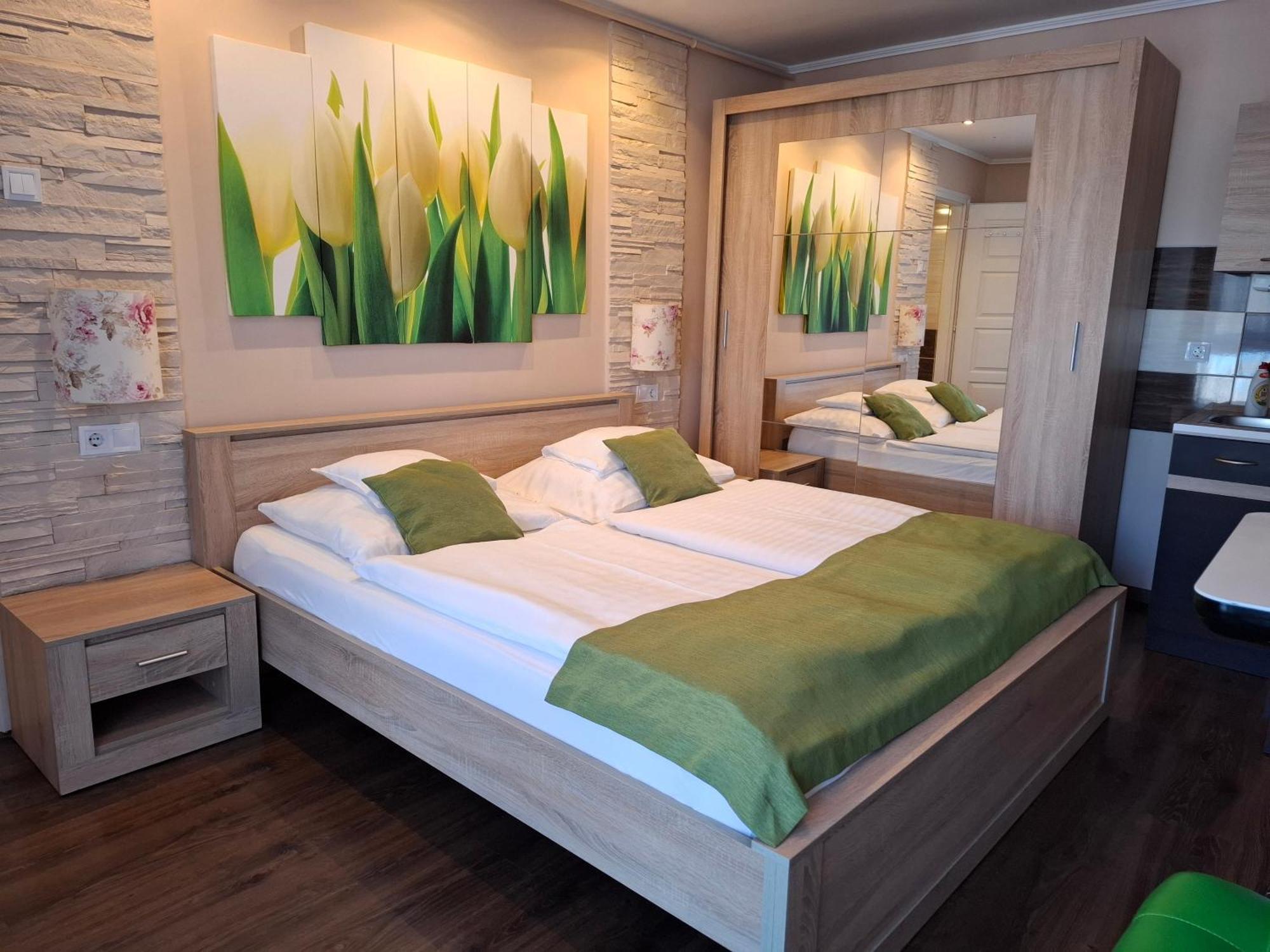 Kek Laguna Wellness Apartmanok Egerszalok Exterior photo